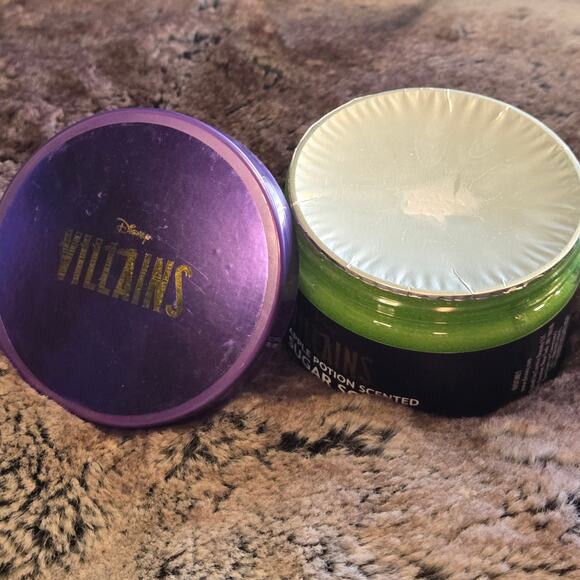 Disney Villain Sugar Scrub Apple Potion Scented - Picture 3 of 4